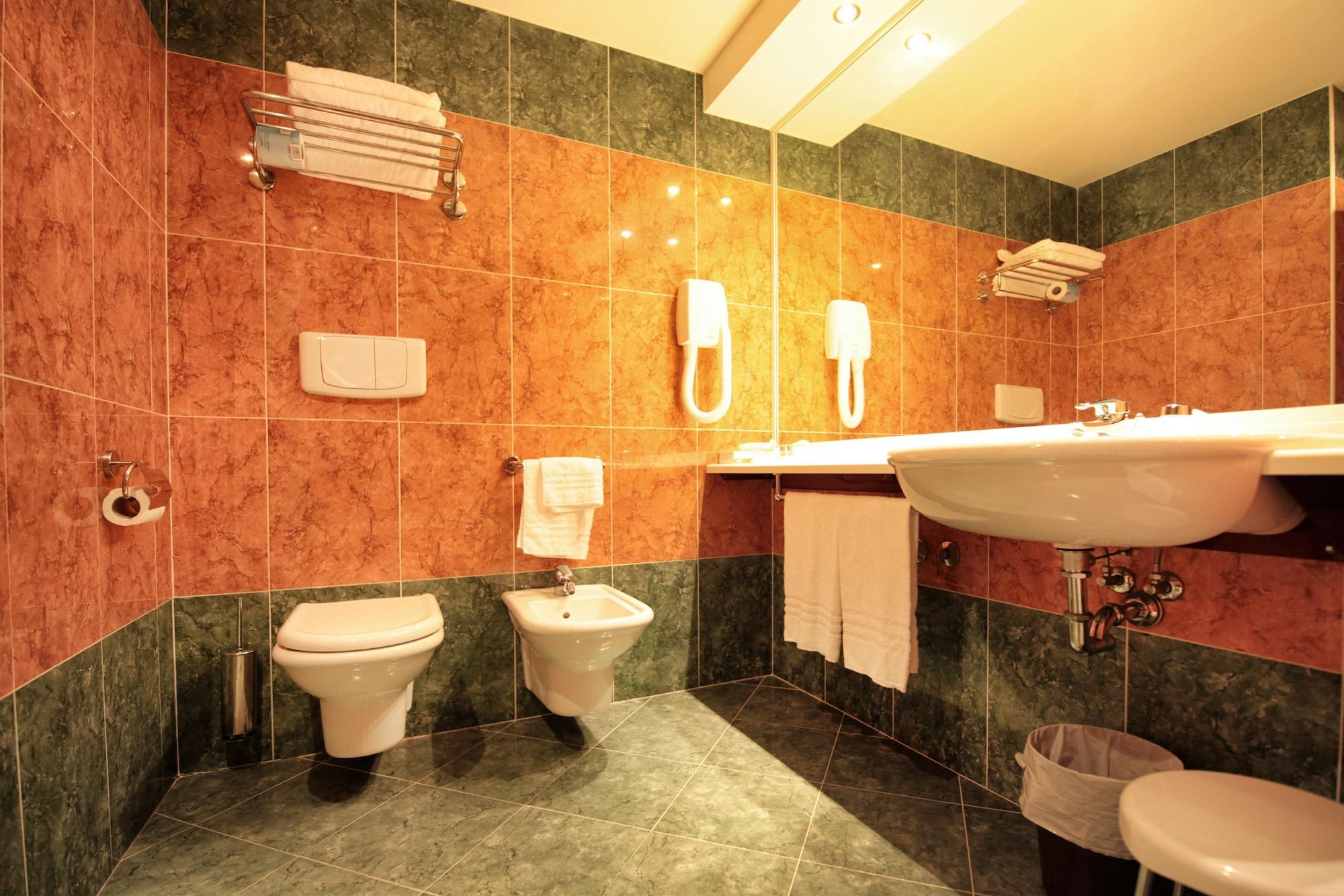 Hotel Major Ronchi Dei Legionari Luaran gambar