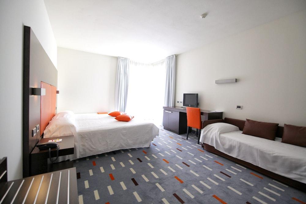 Hotel Major Ronchi Dei Legionari Luaran gambar