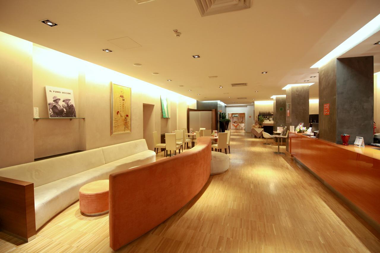 Hotel Major Ronchi Dei Legionari Luaran gambar