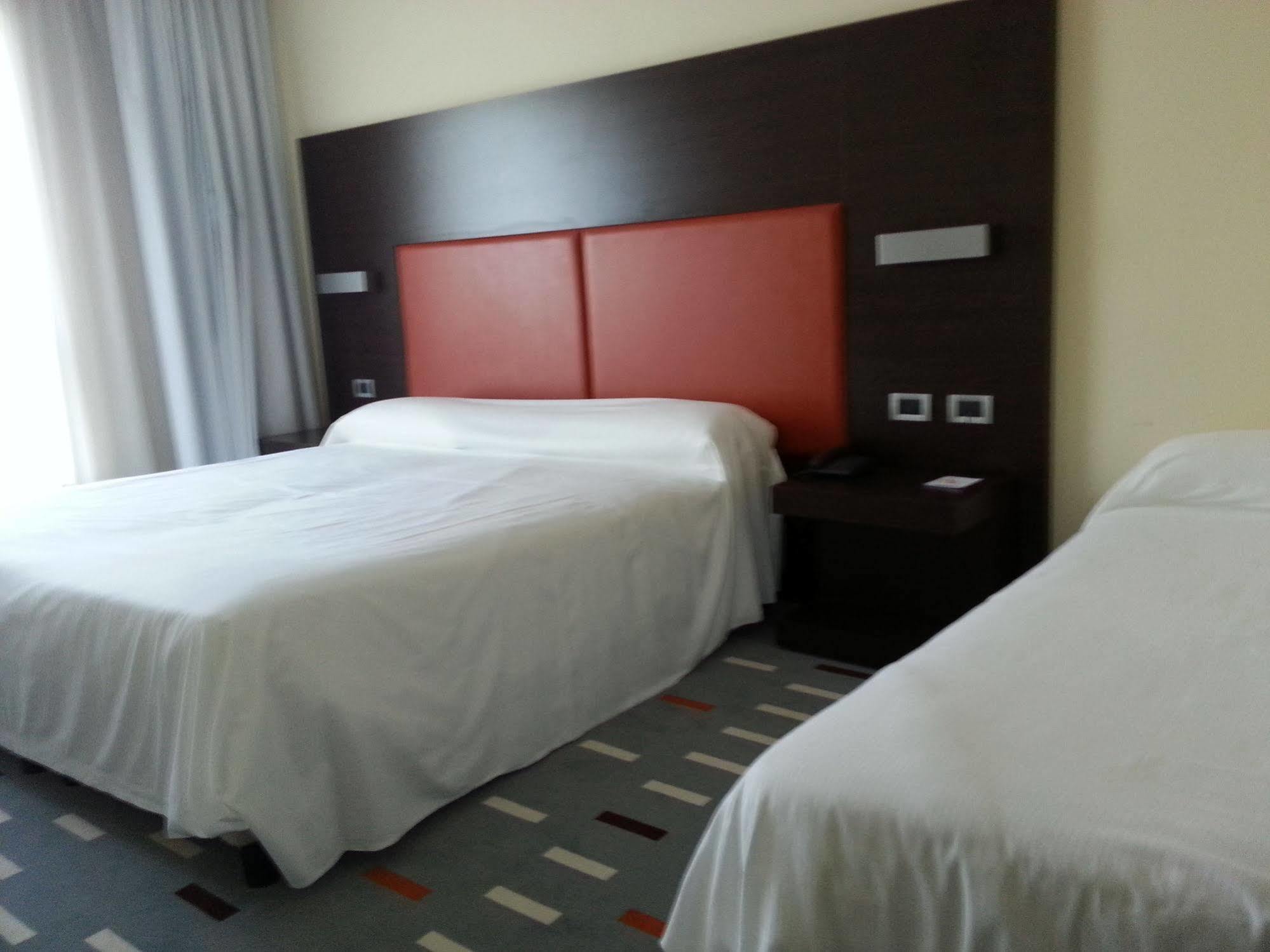 Hotel Major Ronchi Dei Legionari Luaran gambar
