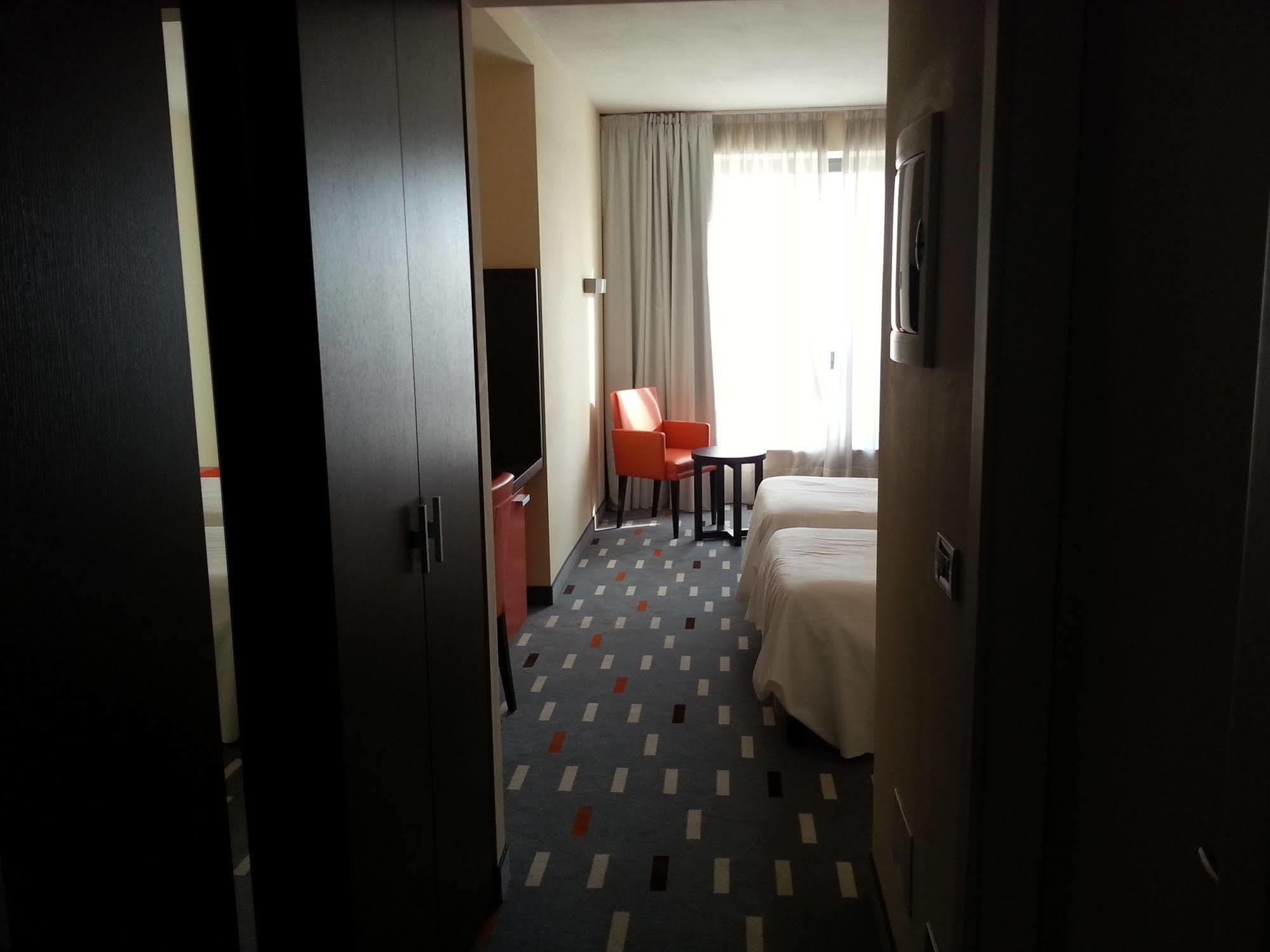 Hotel Major Ronchi Dei Legionari Luaran gambar